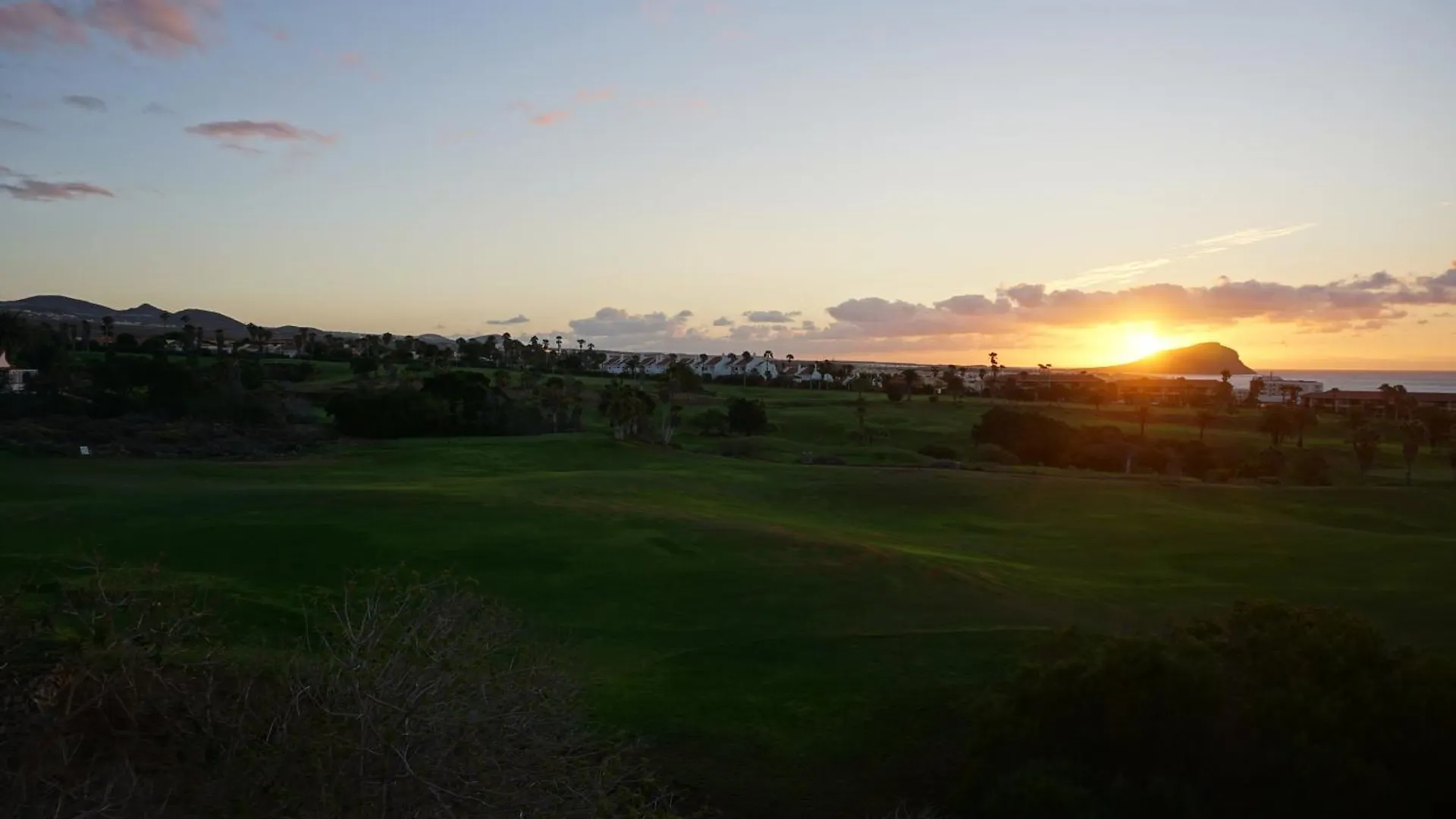 Golf Del Sur Apartment - Magnificent Panorama Of The Ocean, El Teide, And Montana Roja San Miguel de Abona