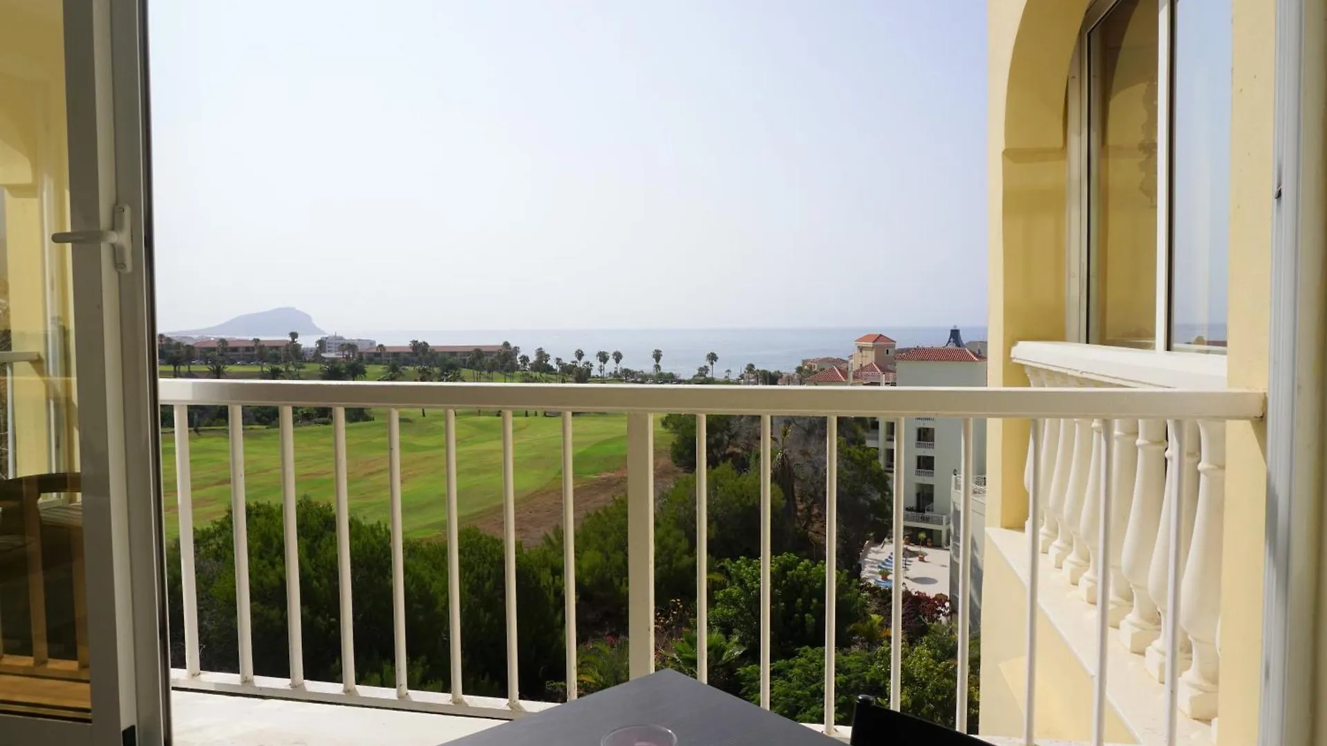 Golf Del Sur Apartment - Magnificent Panorama Of The Ocean, El Teide, And Montana Roja San Miguel de Abona